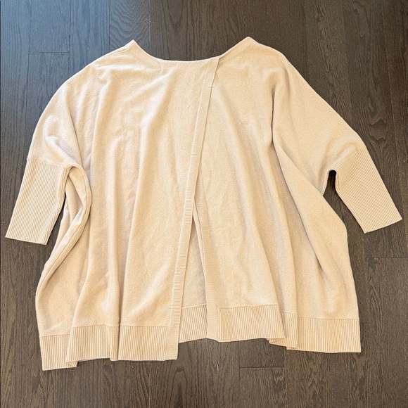 Diane Von Furstenberg beige oversized dolman sweater M/L - Picture 5 of 6